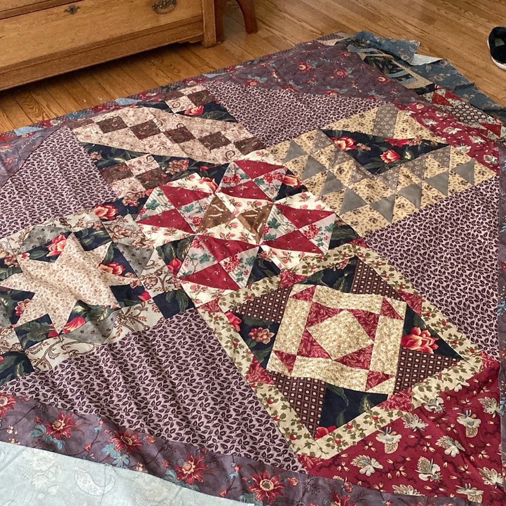 King size or better quilt TOP. Gorgeous with beautiful workmanship.